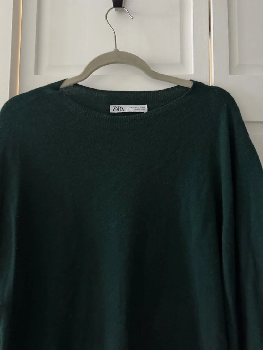 Zara Emerald Wool Mix Oversized Knit Sweater | Dark Green | Size XL - Picture 3 of 7